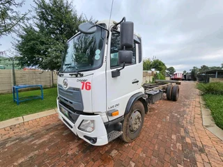 2020 UD CRONER LKE210 CHASSIS CAB TRUCK