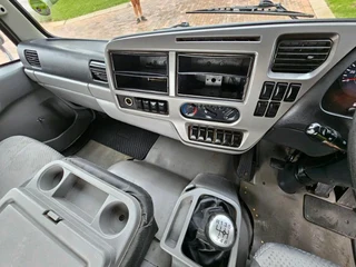 2020 UD CRONER LKE210 CHASSIS CAB TRUCK