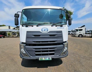 2019 UD QUESTER CWE330 COMPACTOR TRUCK