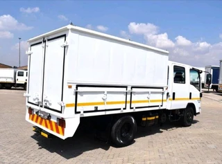 2013 Isuzu NMR 250 Crew Cab