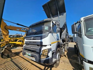 2020 VOLVO FMX440 8X4 TIPPER TRUCK