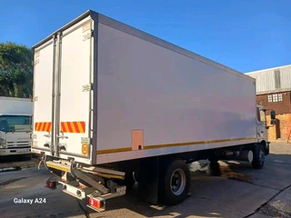 2022 UD CRONER PKE250 9TON AUTO CLOSED BODY with TAILLIFT