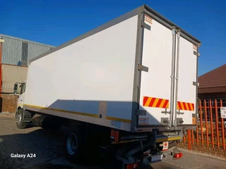 2022 UD CRONER PKE250 9TON AUTO CLOSED BODY with TAILLIFT