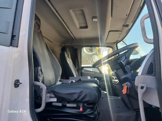 2022 UD CRONER PKE250 9TON AUTO CLOSED BODY with TAILLIFT