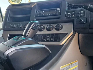 2020 Nissan UD Quon GW26-460 Truck Tractor