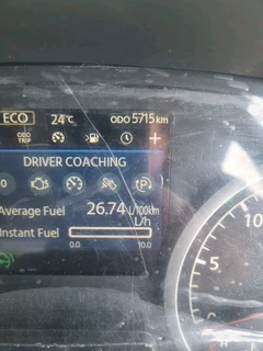 2025 UD Croner PDE250 Auto Tag Axle 16Ton Curtainside Truck