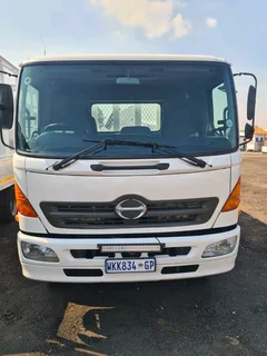 2007 Hino 500 Series 13.237 Dropside Truck with  Pesci 12Ton Crane