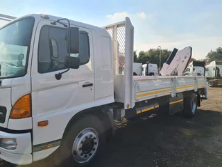 2007 Hino 500 Series 13.237 Dropside Truck with  Pesci 12Ton Crane