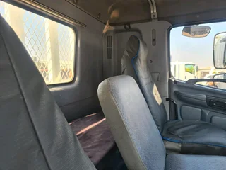 2007 Hino 500 Series 13.237 Dropside Truck with  Pesci 12Ton Crane