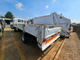 2022 ISUZU FTR850 DROPSIDE TRUCK