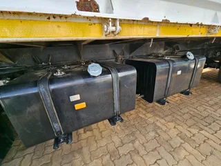 2022 ISUZU FTR850 DROPSIDE TRUCK