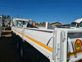 2017 Isuzu F-Series FVZ1400 14Ton Dropside Truck