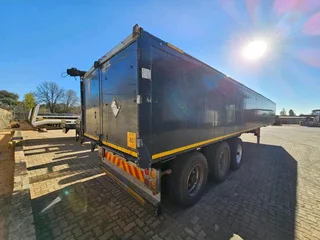 2017 AFRIT TRI AXLE 55M3 WALKING FLOOR TRAILER