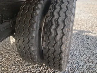 2010 ISUZU NQR500 5TON REFRIGERATED TRUCK