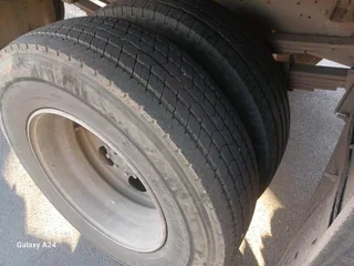 2015 FUSO FK13-240 8TON DROPSIDE TRUCK