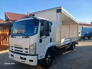 2010 Isuzu Fsr800 8ton Curtainside Truck With Dropsides