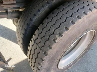 2011 NISSAN UD UD90 9TON DROPSIDE TRUCK WITH FASSI F170 CRANE