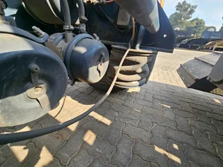 2017 PARAMOUNT QUAD AXLE SLOPE DECK WITH SINGLE AXLE DOLLY