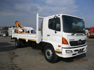 2016 Hino 500 Series1324 8TON Dropside Truck with crane