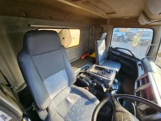 2015 HINO 500 Series 1626 6Cube Tipper Truck