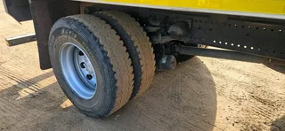 2019 HINO 500 SERIES 1627 8TON AUTO FRIDGE BODY