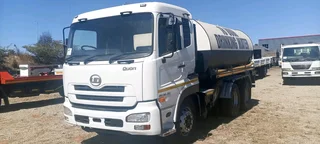 2016 Ud Quon Gw26.450 18000l Water Tanker Truck