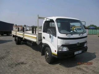 2009 Hino 300 Series 915 Dropside Truck