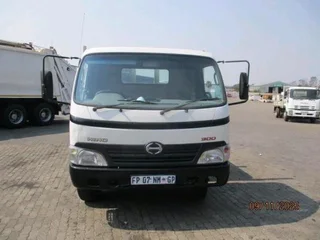 2009 Hino 300 Series 915 Dropside Truck