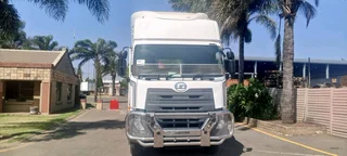 2020 Ud Quester Gwe440 6x4 Dropside Truck With Fassi 30t Crane