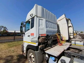2022 UD QUON GW26.460 TRUCK TRACTOR