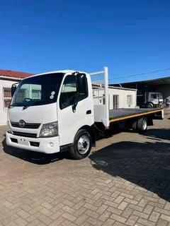 2016 Hino 300 Series 814 Dropside Truck