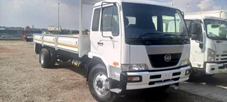 2011 Nissan Ud Ud95 8ton Dropside Truck
