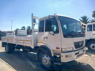 2011 NISSAN UD UD90 9TON DROPSIDE TRUCK
