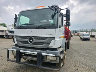 2013 Mercedes Benz Axor 2628 with Palfinger PK23500 crane