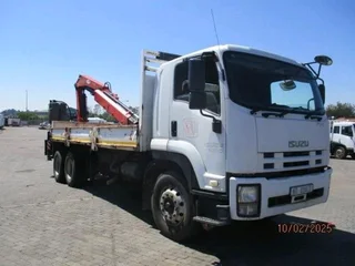 2014 Isuzu FVZ1400 Dropside Truck with Fassi 215 crane