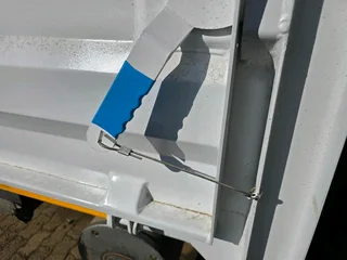 2020 UD CRONER MKE210 6TON DROPSIDE TRUCK