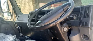 2015 ISUZU FSR800 8TON DROPSIDE TRUCK