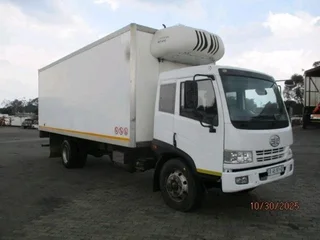 2017 FAW 15-180 Refrigerator Truck