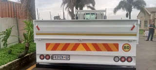 2011 Isuzu F-Series FTR850 8Ton Dropside Truck