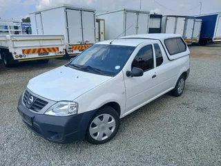 2019 Nissan Np200 1.6i (aircon) Safety Pack