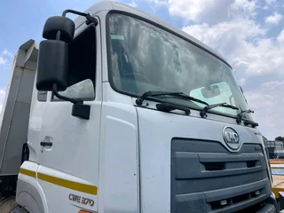 2017 UD QUESTER CWE370 10M3 TIPPER