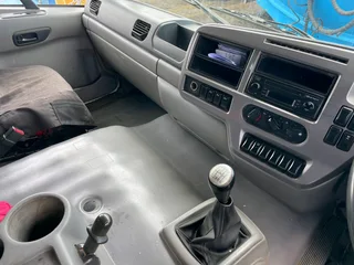 2017 UD QUESTER CWE370 10M3 TIPPER