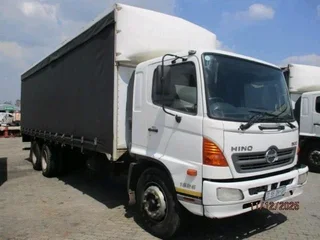 2014 Hino 500 1626 Curtainside Truck