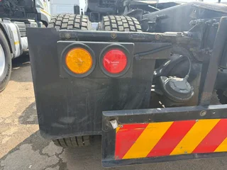 2021 UD QUESTER GWE440 TRUCK TRACTOR