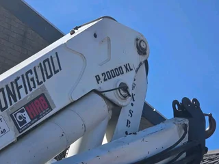 2014 ISUZU FVZ1400 DROPSIDE TRUCK WITH HIAB P20000 XL CRANE