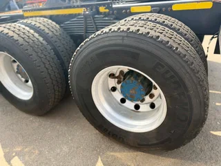 2019 UD QUESTER GWE390 TRUCK TRACTOR