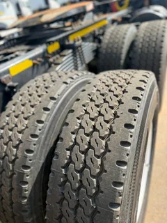 2019 UD QUESTER GWE390 TRUCK TRACTOR