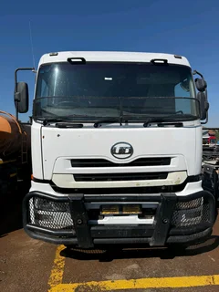 2015 UD QUON GW 26-450 TRUCK TRACTOR