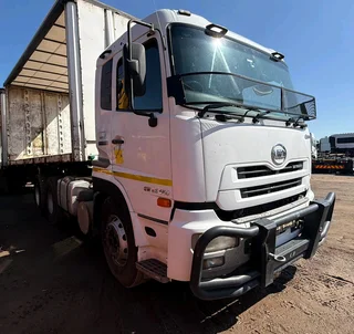 2015 UD QUON GW 26-450 TRUCK TRACTOR