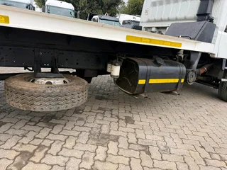 2018 FUSO FE8-150 ROLLBACK TRUCK